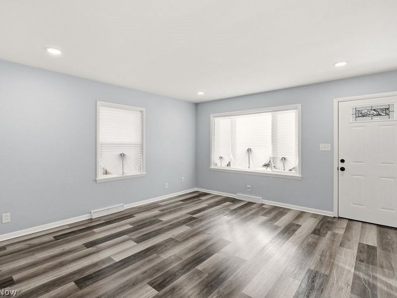 801 Triplett Boulevard, Akron, OH 44306 Photo 16