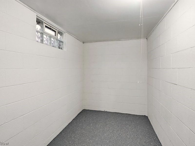 801 Triplett Boulevard, Akron, OH 44306 Photo 30