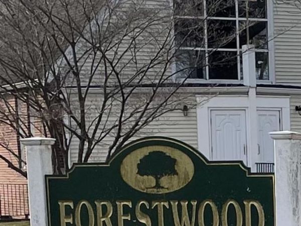 7 Flamingo Drive, Smithtown, NY 11787