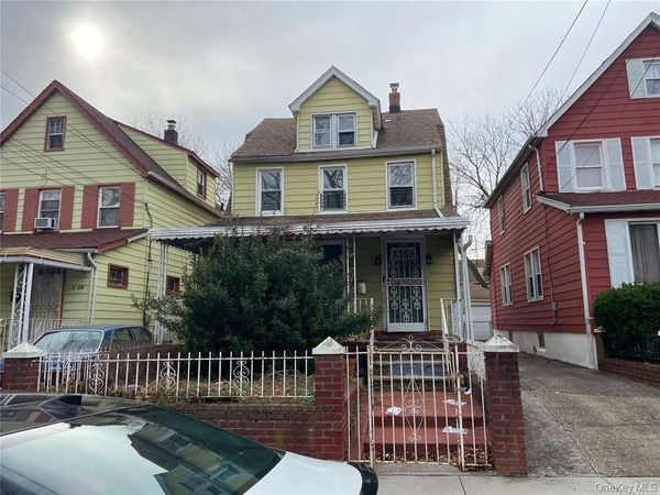 21522 112th Avenue , Queens Village, NY 11429