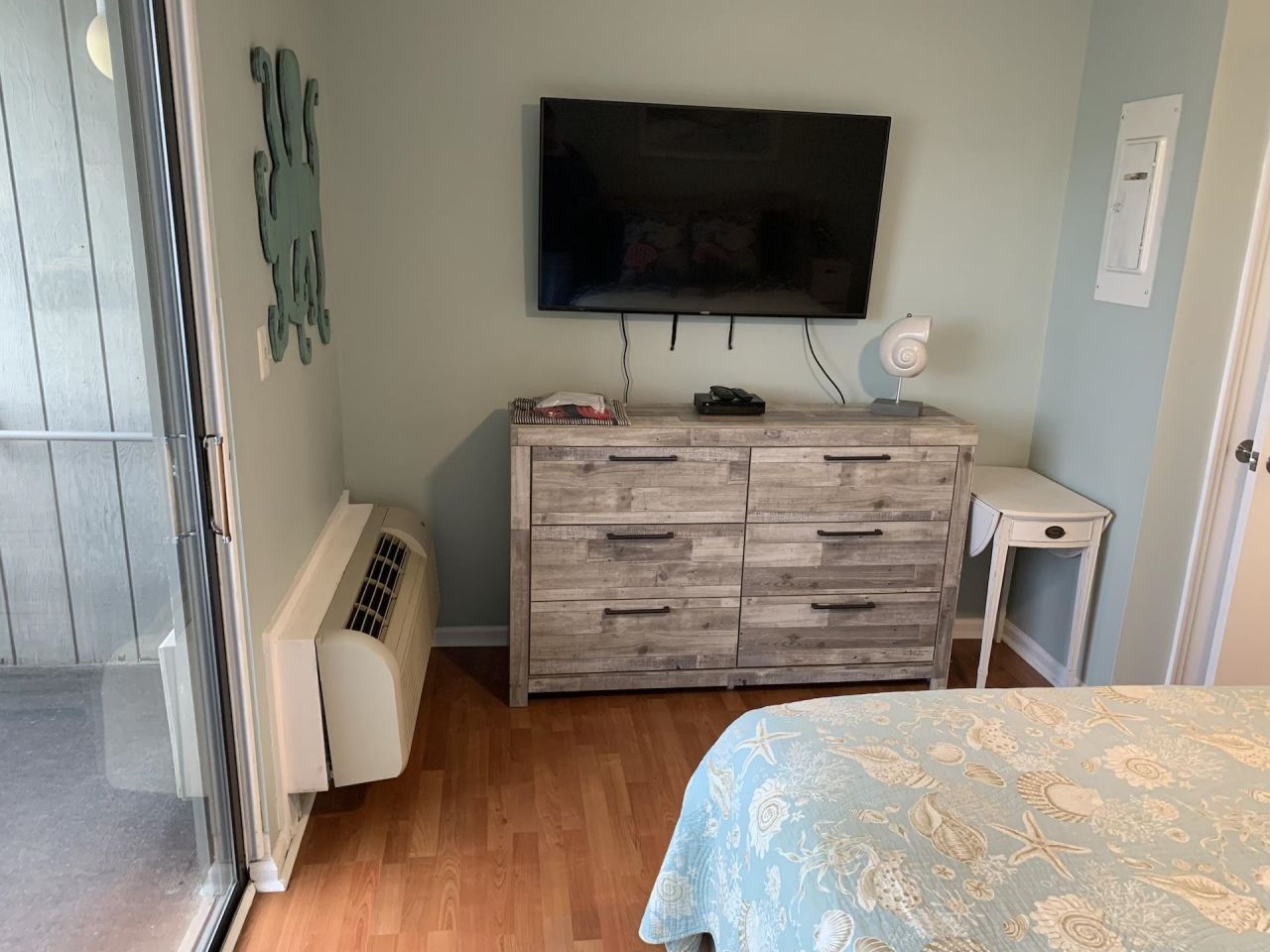 120 N Dogwood Dr. Photo 22