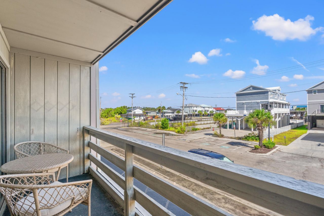 120 N Dogwood Dr. Photo 24