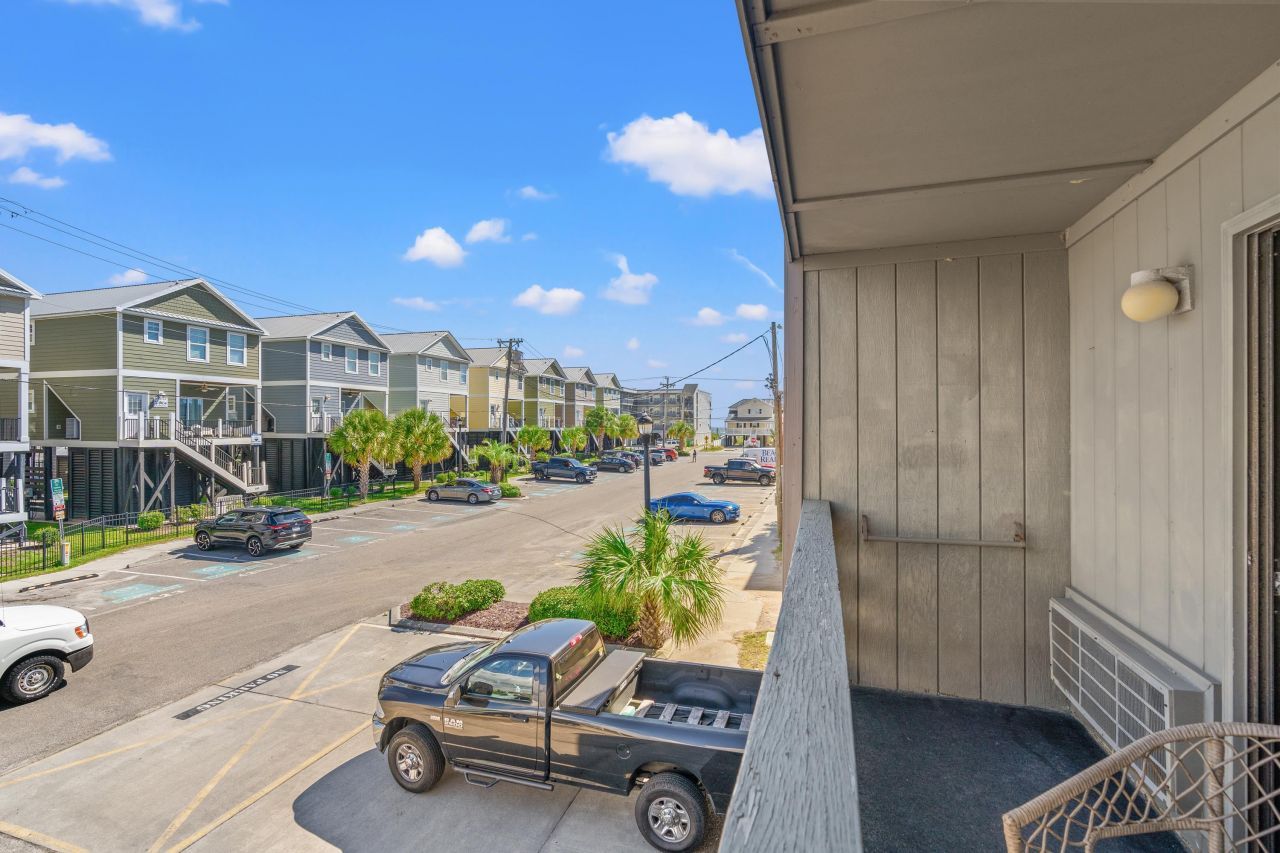 120 N Dogwood Dr. Photo 25