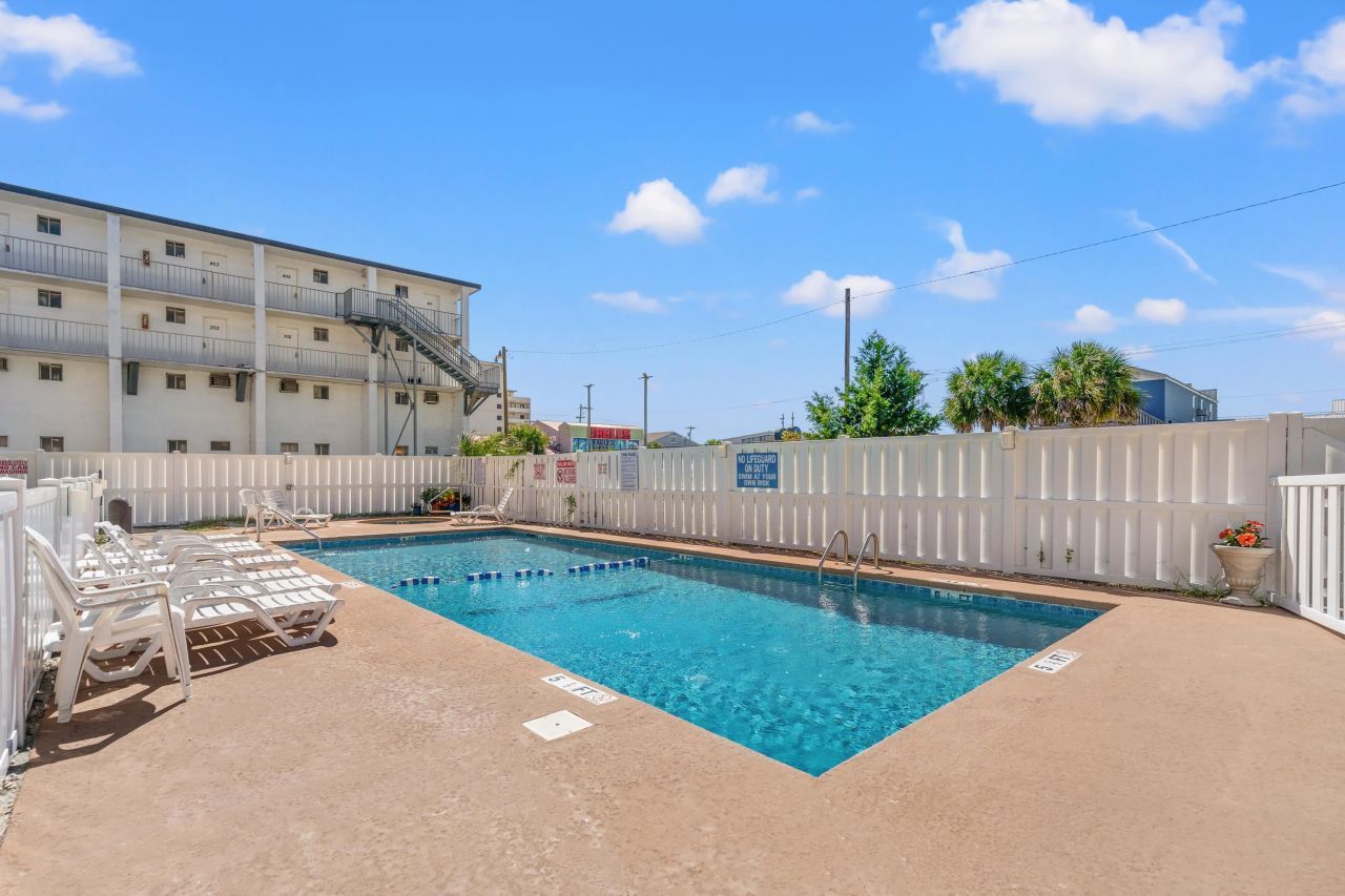 120 N Dogwood Dr. Photo 28