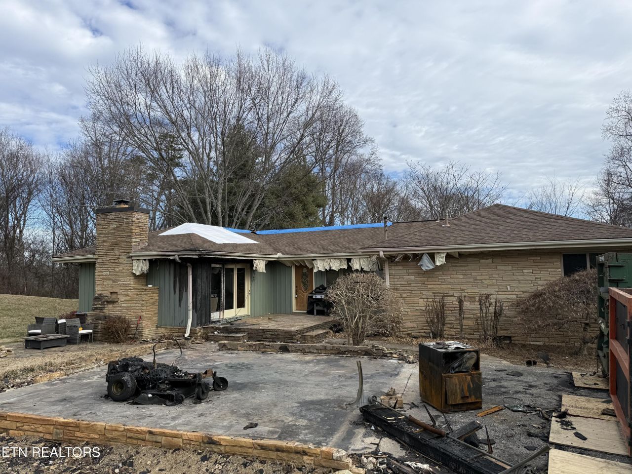 1327 N Briscoe Circle, Knoxville, TN 37912 Main Photo