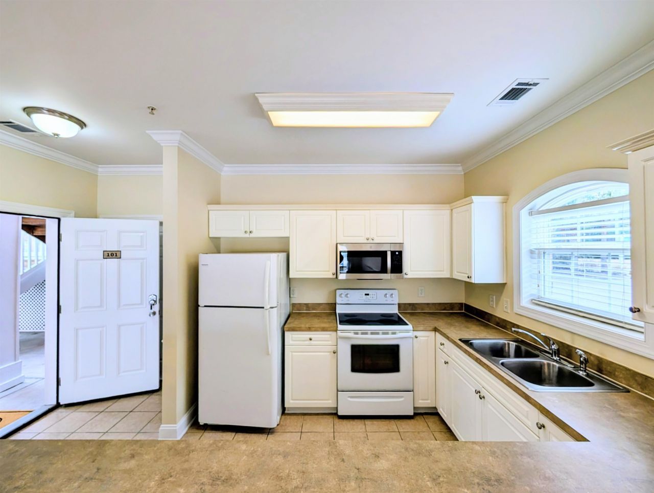 4803 Bovardia Pl. Photo 4