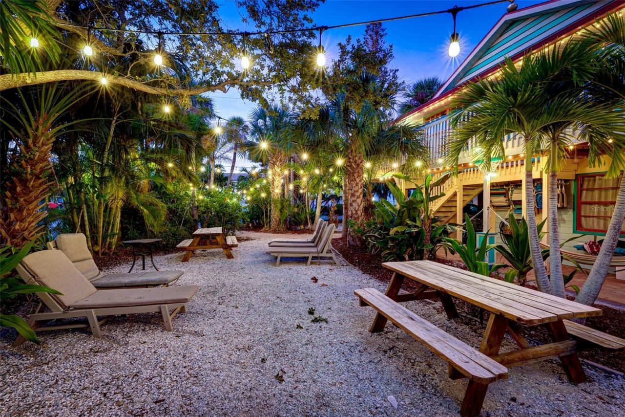 6905 Point Of Rocks Road, Sarasota, FL 34242 Photo