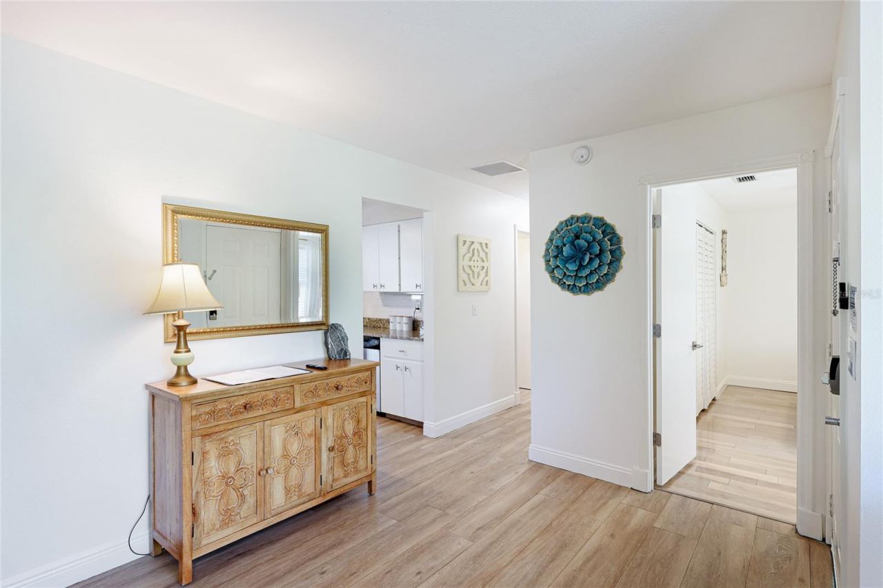 6905 Point Of Rocks Road, Sarasota, FL 34242 Photo