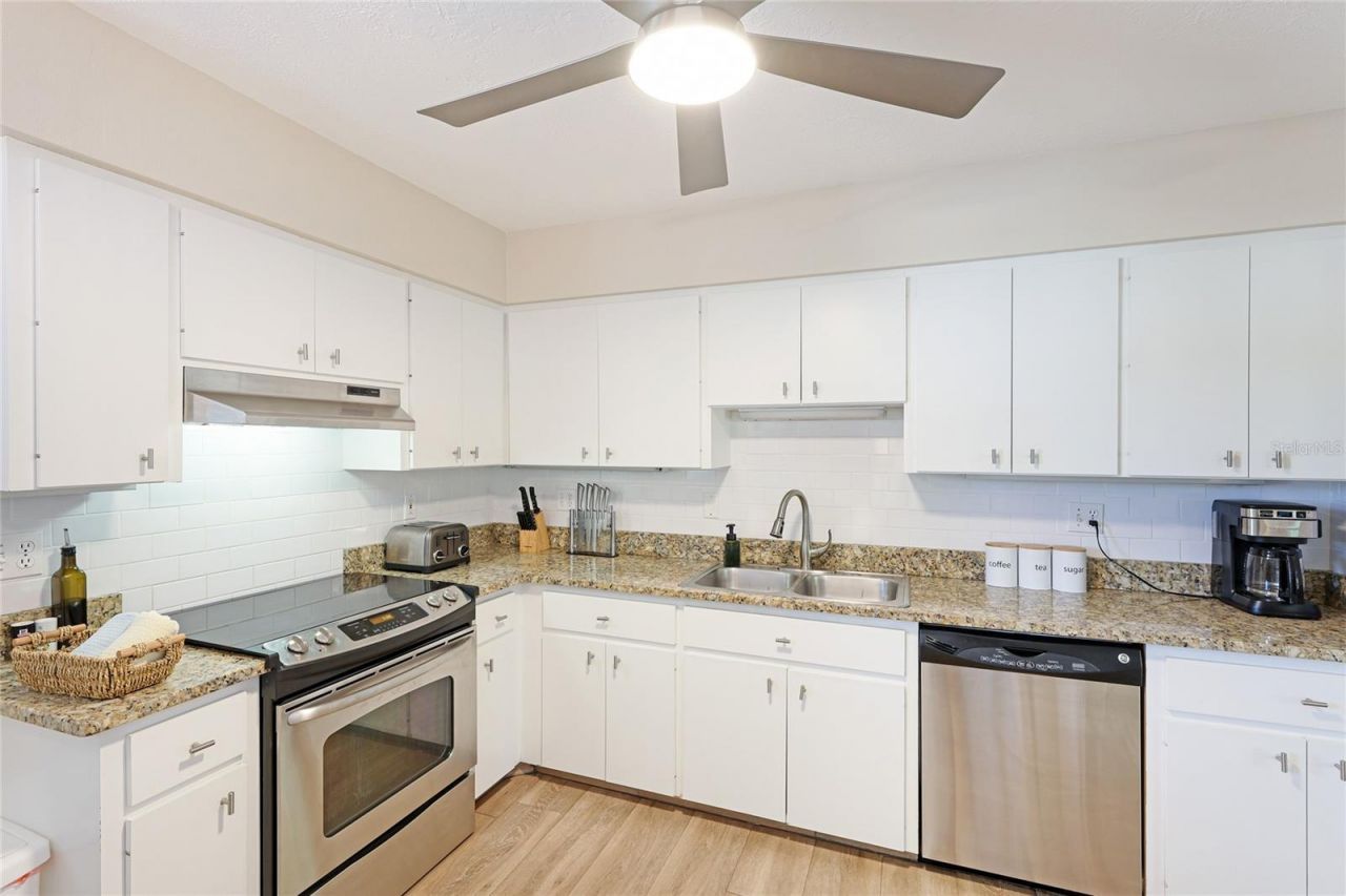 6905 Point Of Rocks Road, Sarasota, FL 34242 Photo