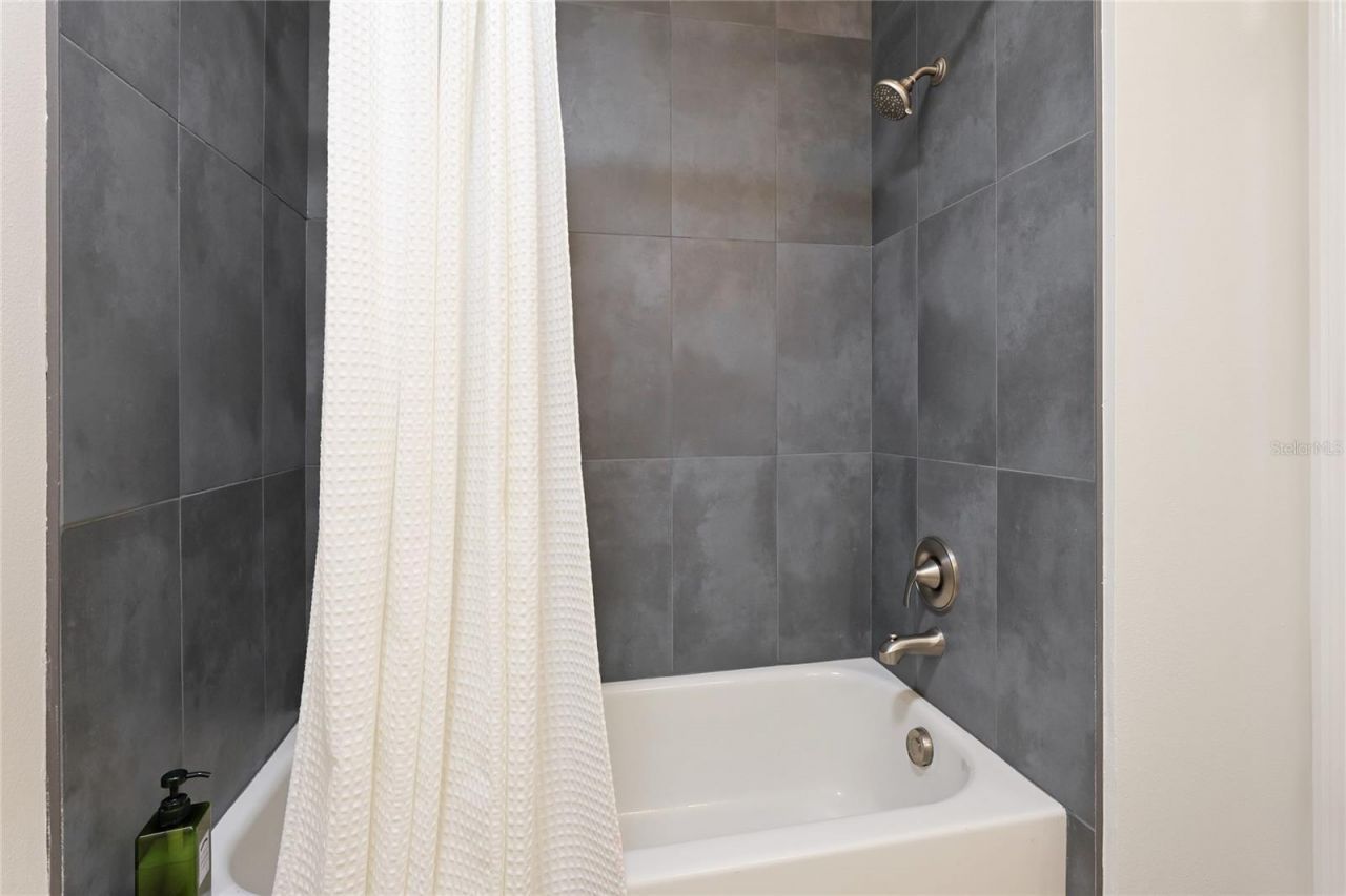 6905 Point Of Rocks Road, Sarasota, FL 34242 Photo