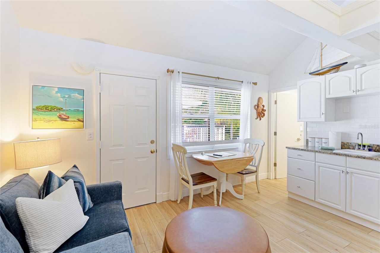 6905 Point Of Rocks Road, Sarasota, FL 34242 Photo