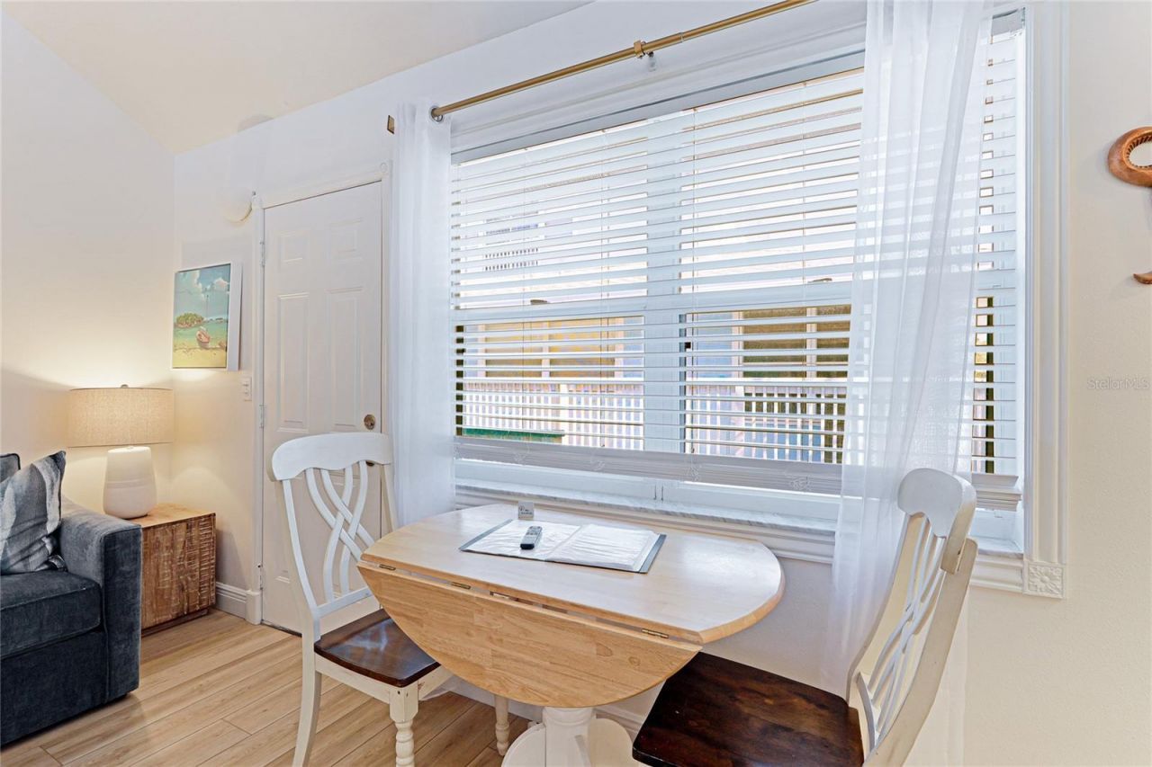 6905 Point Of Rocks Road, Sarasota, FL 34242 Photo