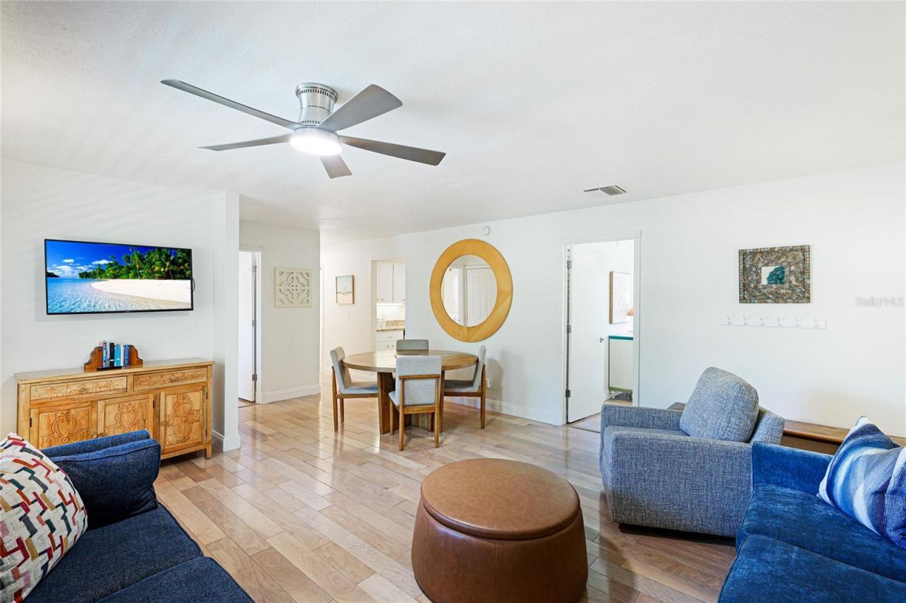 6905 Point Of Rocks Road, Sarasota, FL 34242 Photo