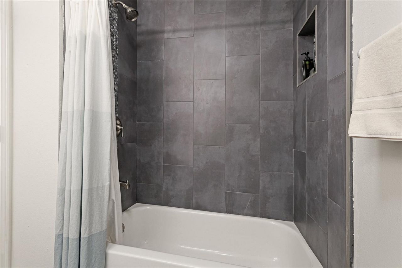 6905 Point Of Rocks Road, Sarasota, FL 34242 Photo