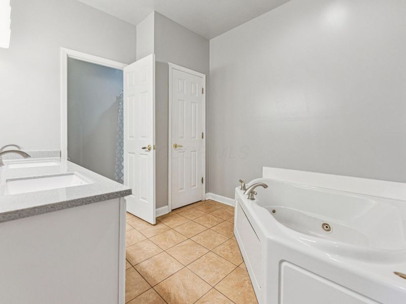 1474 Hickory Gate Drive, Marysville, OH 43040 Photo 29