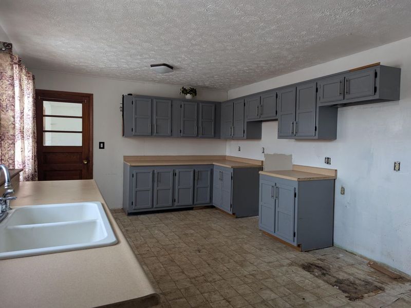 3169 NW Prairie Road, Washington Court House, OH 43160 Photo 3