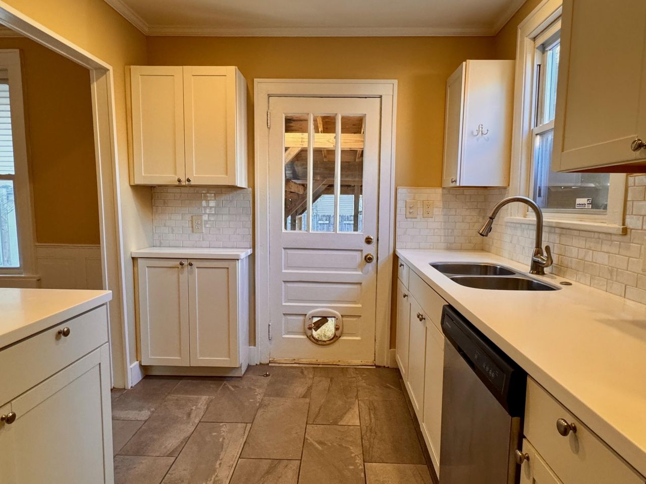 2652 Hull Street Photo 10