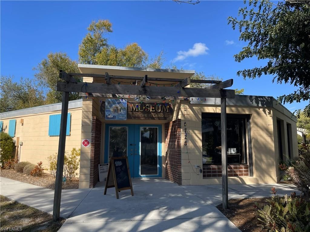 5520 Rainbow Dr, Bokeelia, FL 33922 Photo