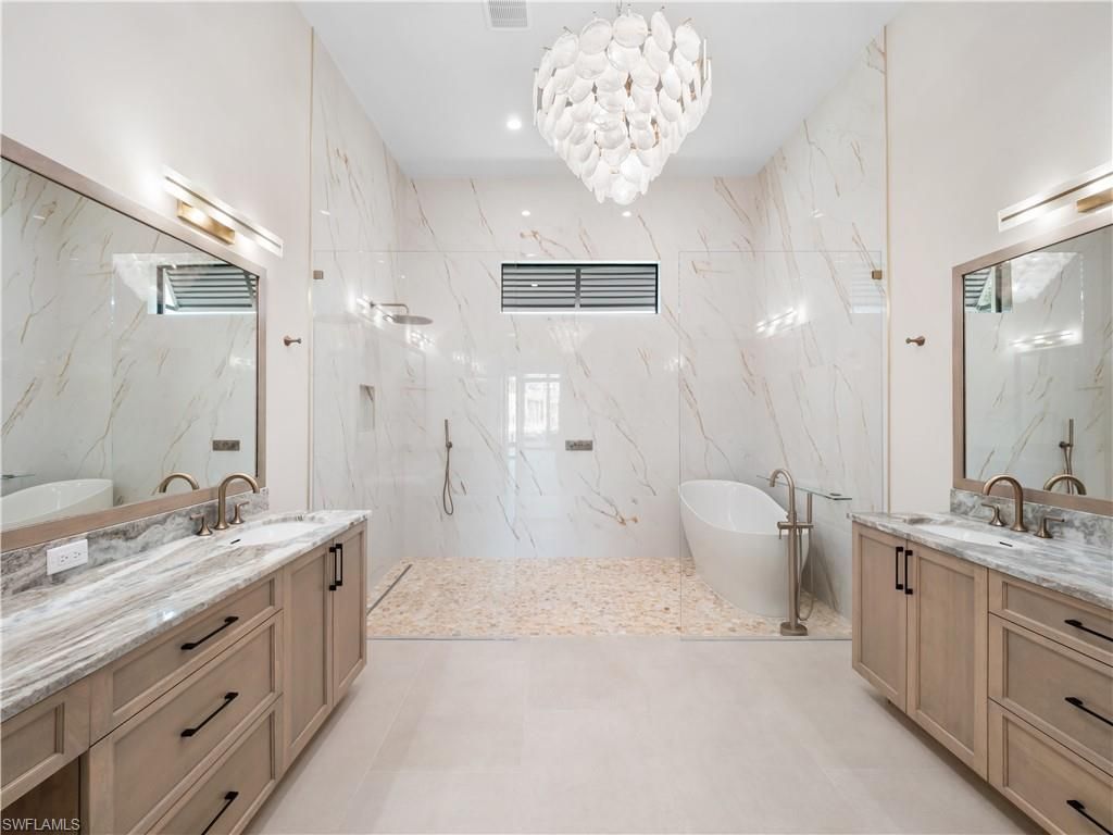 111 Montrose Dr, Fort Myers, FL 33919 Photo