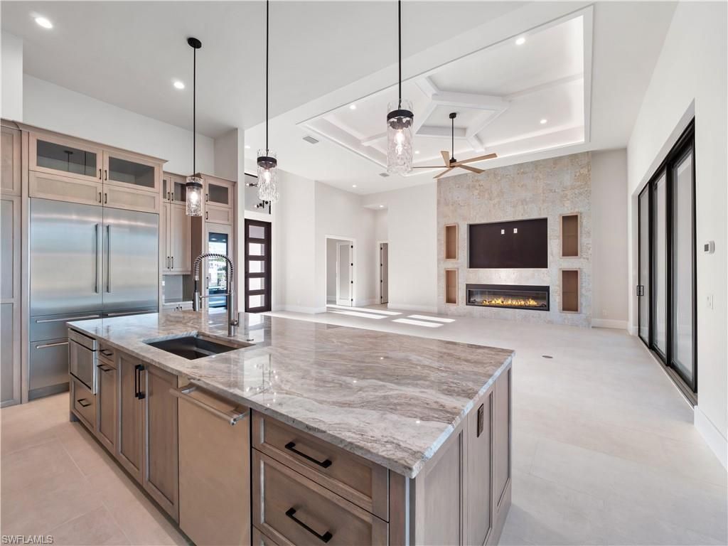 111 Montrose Dr, Fort Myers, FL 33919 Photo