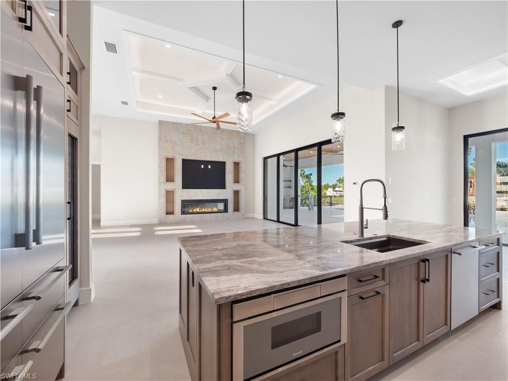 111 Montrose Dr, Fort Myers, FL 33919 Photo