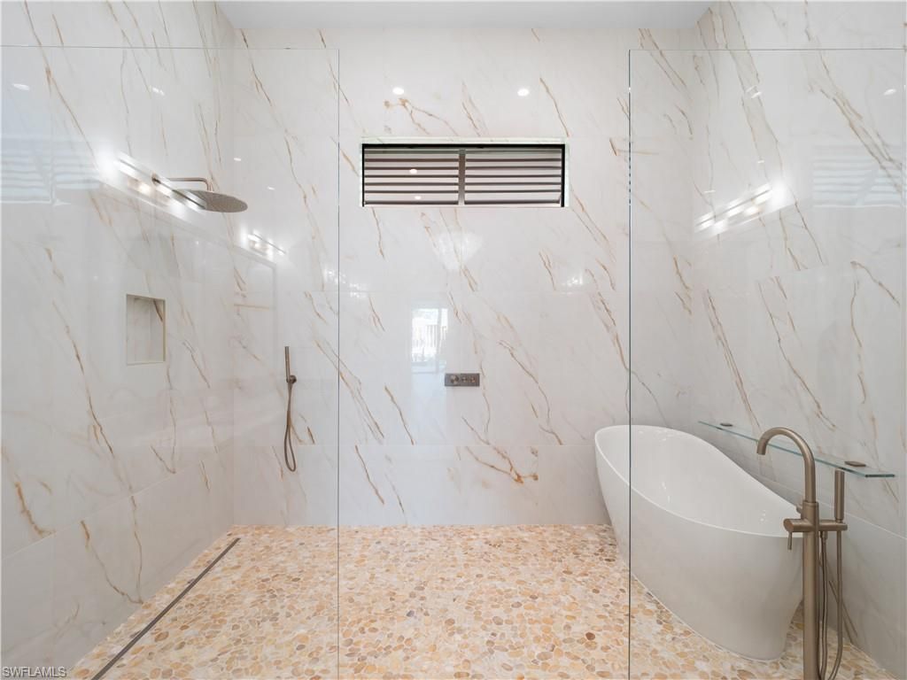 111 Montrose Dr, Fort Myers, FL 33919 Photo