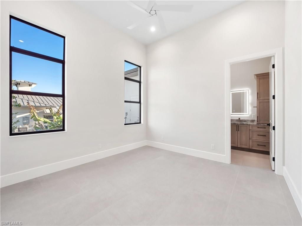 111 Montrose Dr, Fort Myers, FL 33919 Photo