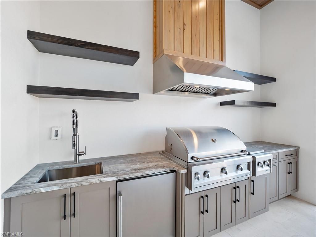 111 Montrose Dr, Fort Myers, FL 33919 Photo