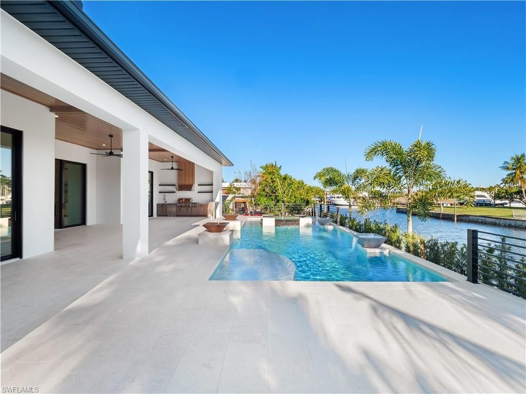 111 Montrose Dr, Fort Myers, FL 33919 Photo