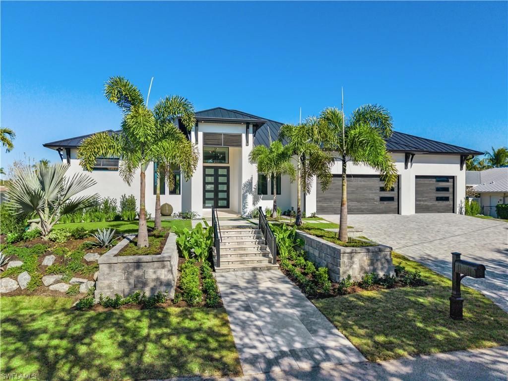 111 Montrose Dr, Fort Myers, FL 33919 Photo