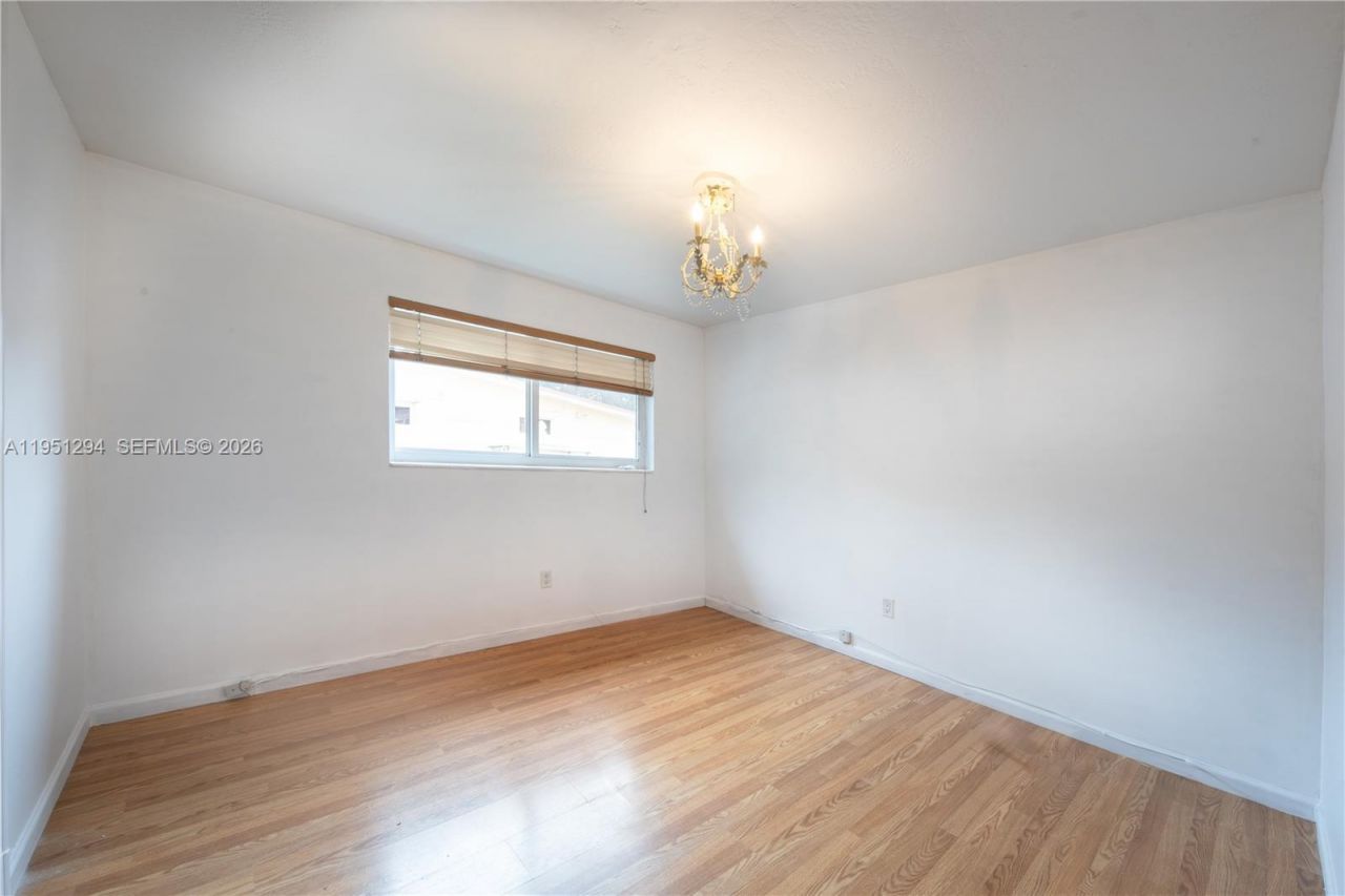 6661 SW 6th St, Pembroke Pines, FL 33023 Photo