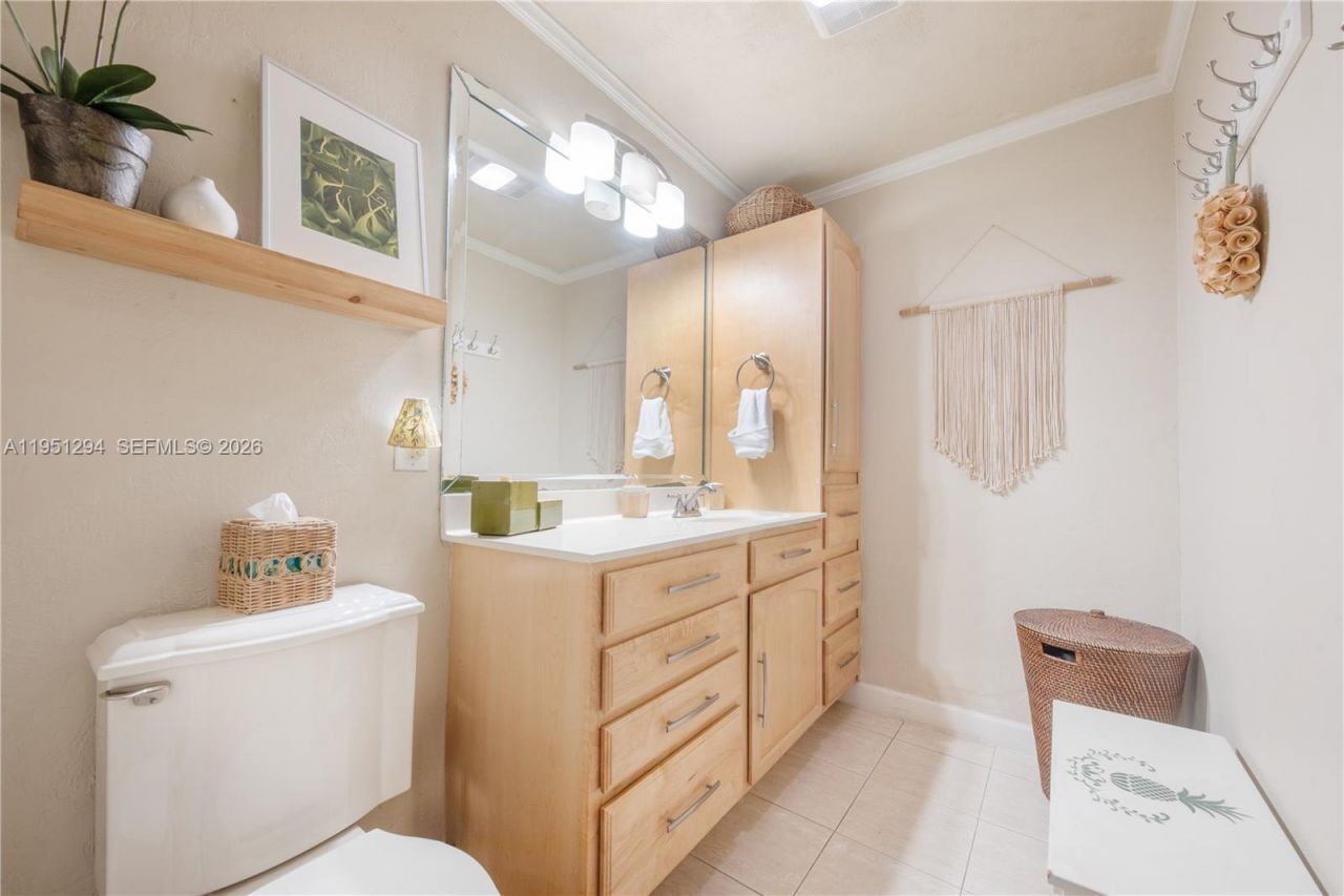 6661 SW 6th St, Pembroke Pines, FL 33023 Photo