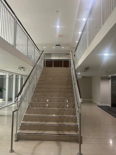 601 NE 23rd St, Unit TH4, Miami, FL 33137 Photo