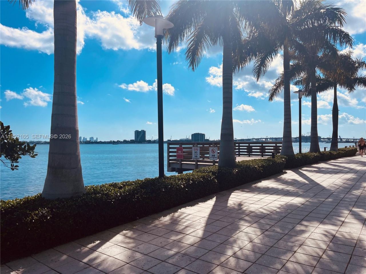 601 NE 23rd St, Unit TH4, Miami, FL 33137 Photo