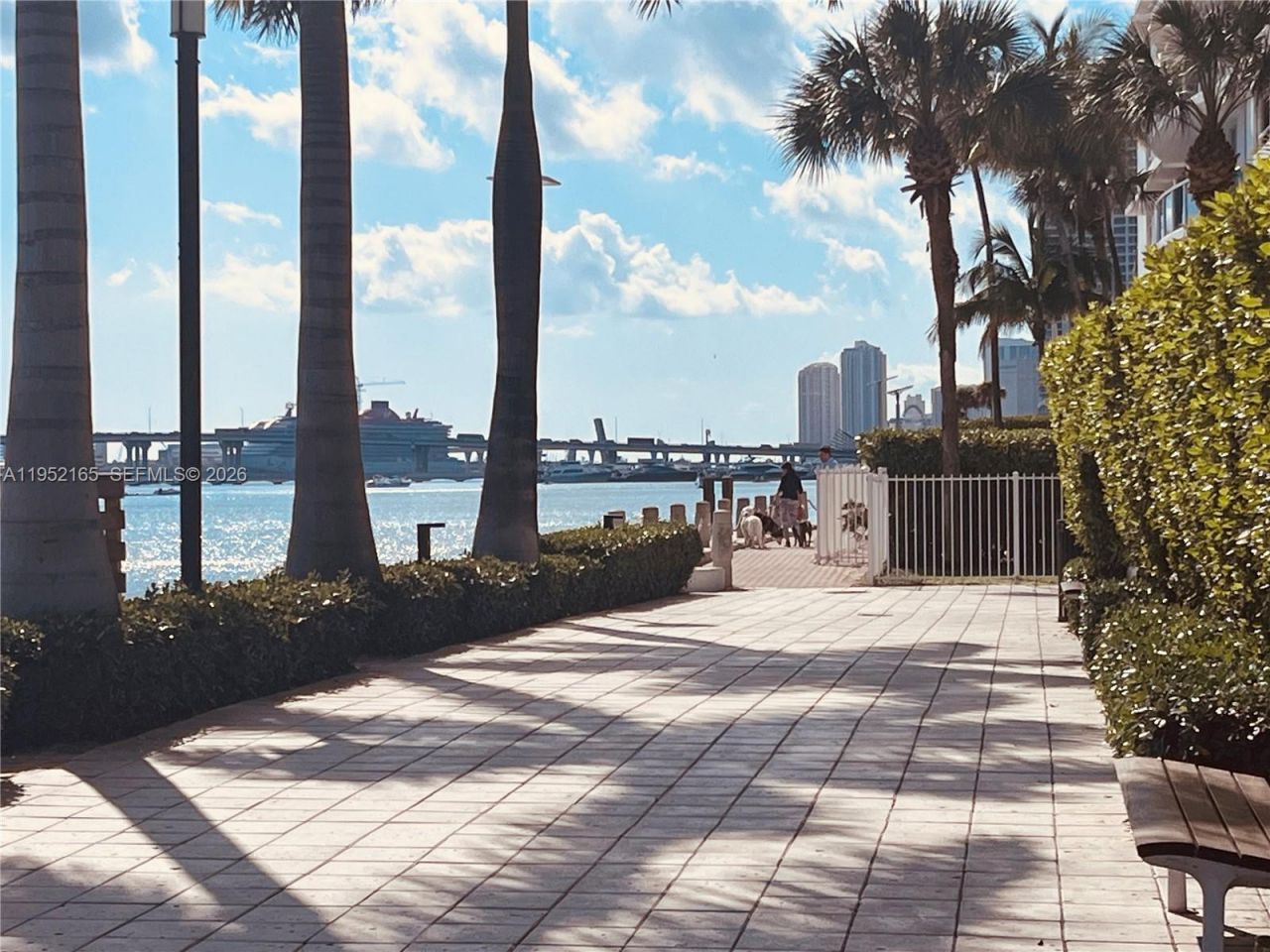 601 NE 23rd St, Unit TH4, Miami, FL 33137 Photo