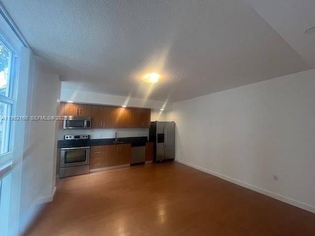 601 NE 23rd St, Unit TH4, Miami, FL 33137 Photo