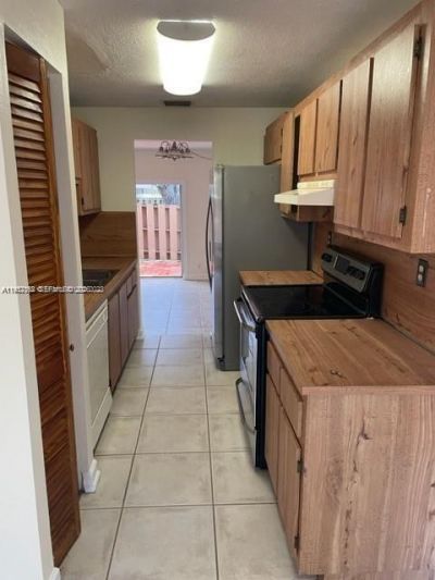 879 NW 81st Way, Unit 4, Plantation, FL 33324 Photo