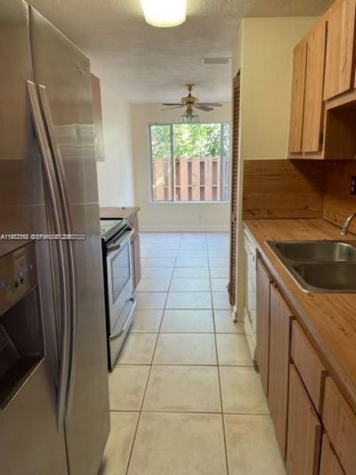 879 NW 81st Way, Unit 4, Plantation, FL 33324 Photo