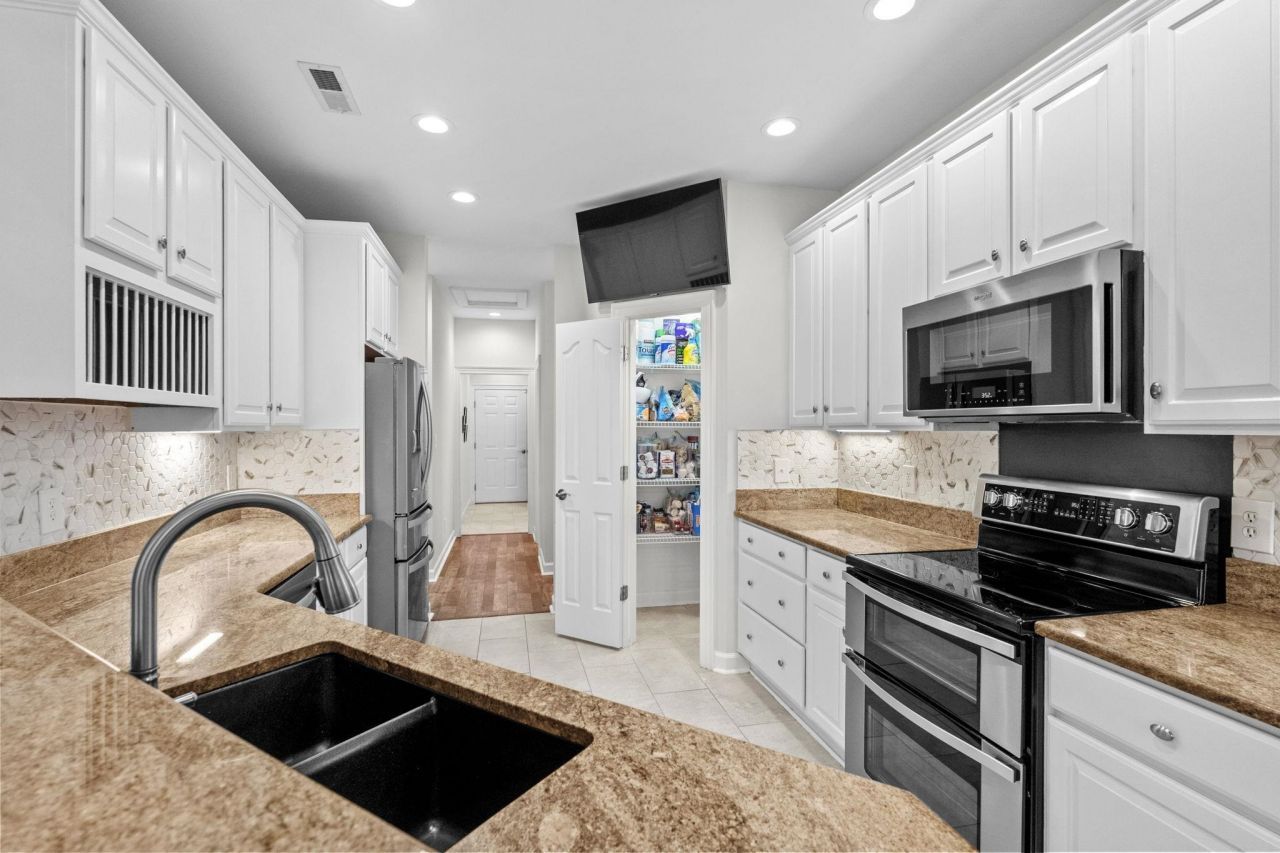 1301 Clipper Rd. Photo 11