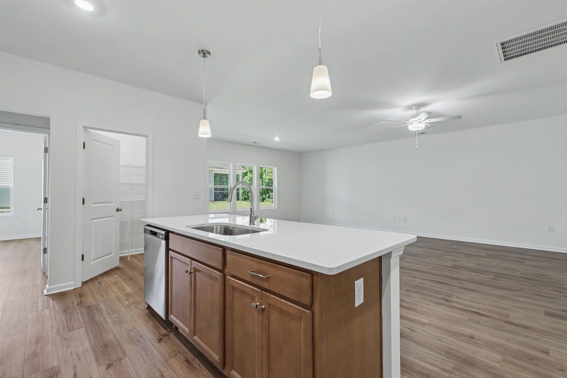 159 Bolsin Ct Photo 10