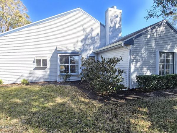 4948 Lake Waterford Way W, Unit 203-2, Melbourne, FL 32901