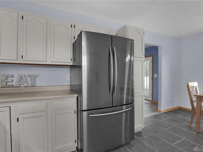 301 Seville Drive, Urbana, OH 43078 Photo 14