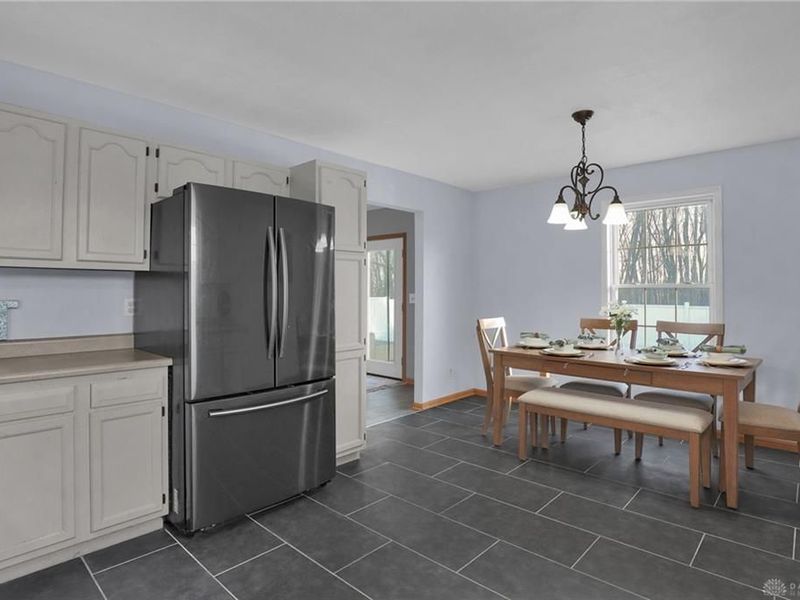 301 Seville Drive, Urbana, OH 43078 Photo 15