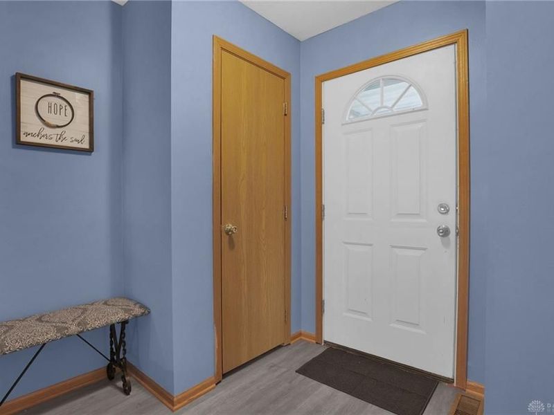 301 Seville Drive, Urbana, OH 43078 Photo 4