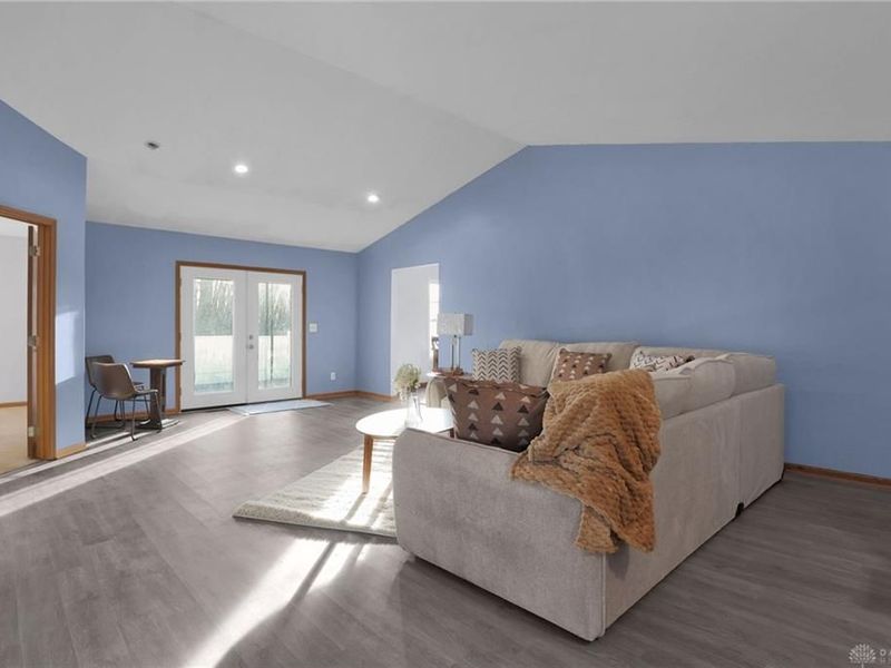 301 Seville Drive, Urbana, OH 43078 Photo 5