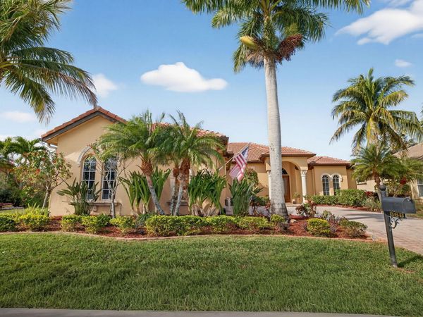 868 SW Piedmont Court, Port Saint Lucie, FL 34986