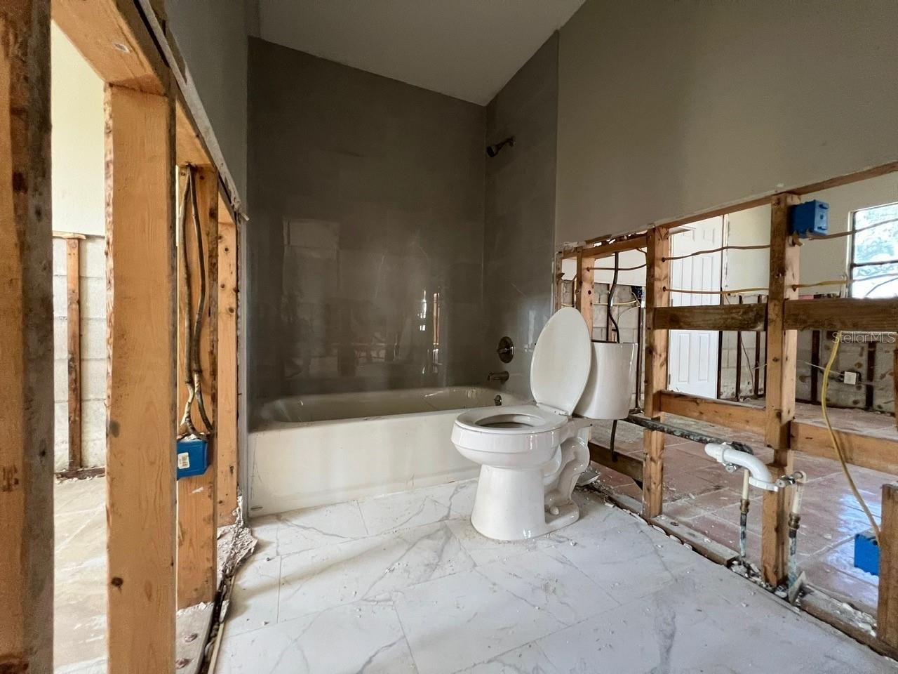 4118 Carson Street Ne, Saint Petersburg, FL 33703 Photo
