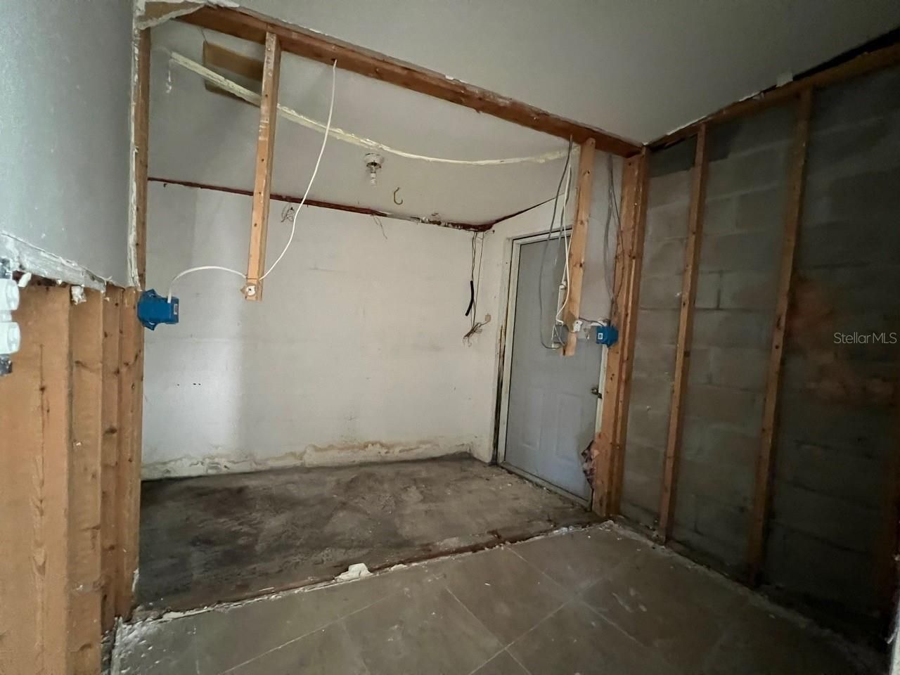 4118 Carson Street Ne, Saint Petersburg, FL 33703 Photo