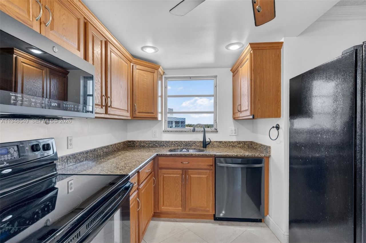 2731 NE 14th St Cswy , Unit 1019, Pompano Beach, FL 33062 Photo