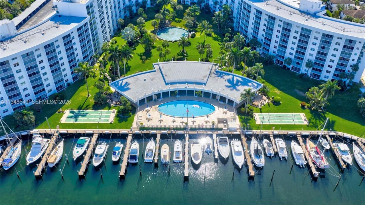 2731 NE 14th St Cswy , Unit 1019, Pompano Beach, FL 33062 Photo